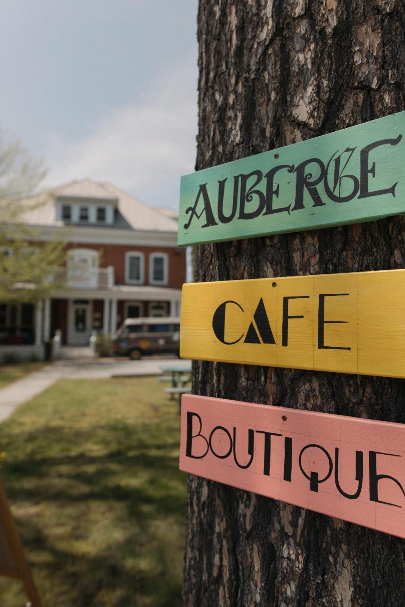 Auberge De Jeunesse Magog-Orford Hostel Exterior photo